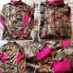 REALTREE Activewear Woodsy Camo Pullover Top